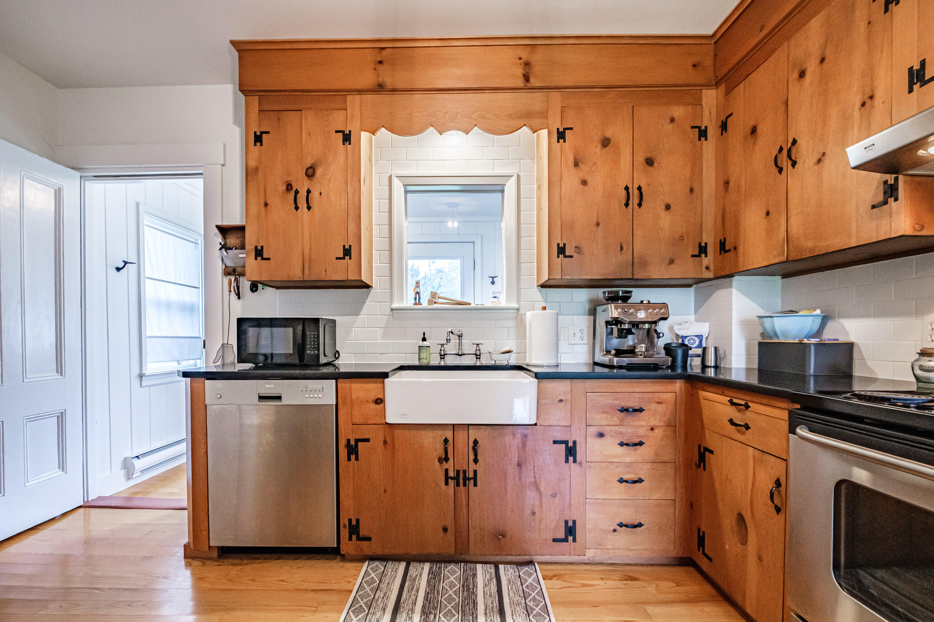 41 Southside Road New Harbor, ME 04554 - Photo 17 of 100 20250618gp-62023