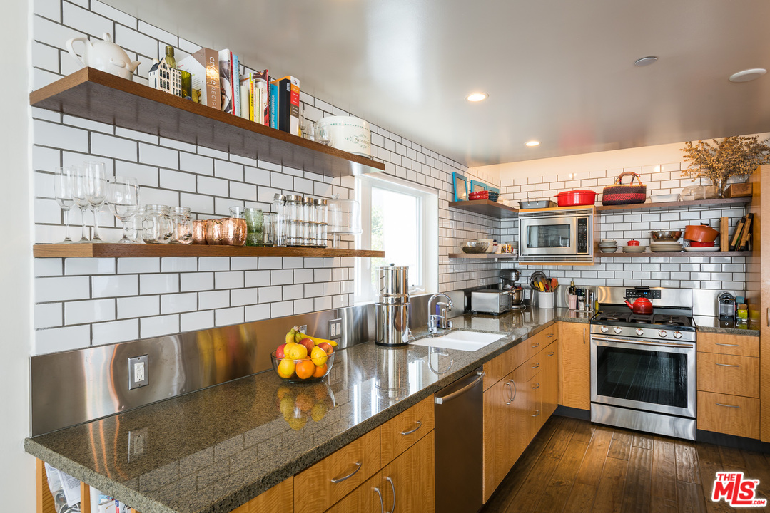 1228 21st Street, Unit D Santa Monica, CA 90404 - Photo 11 of 24