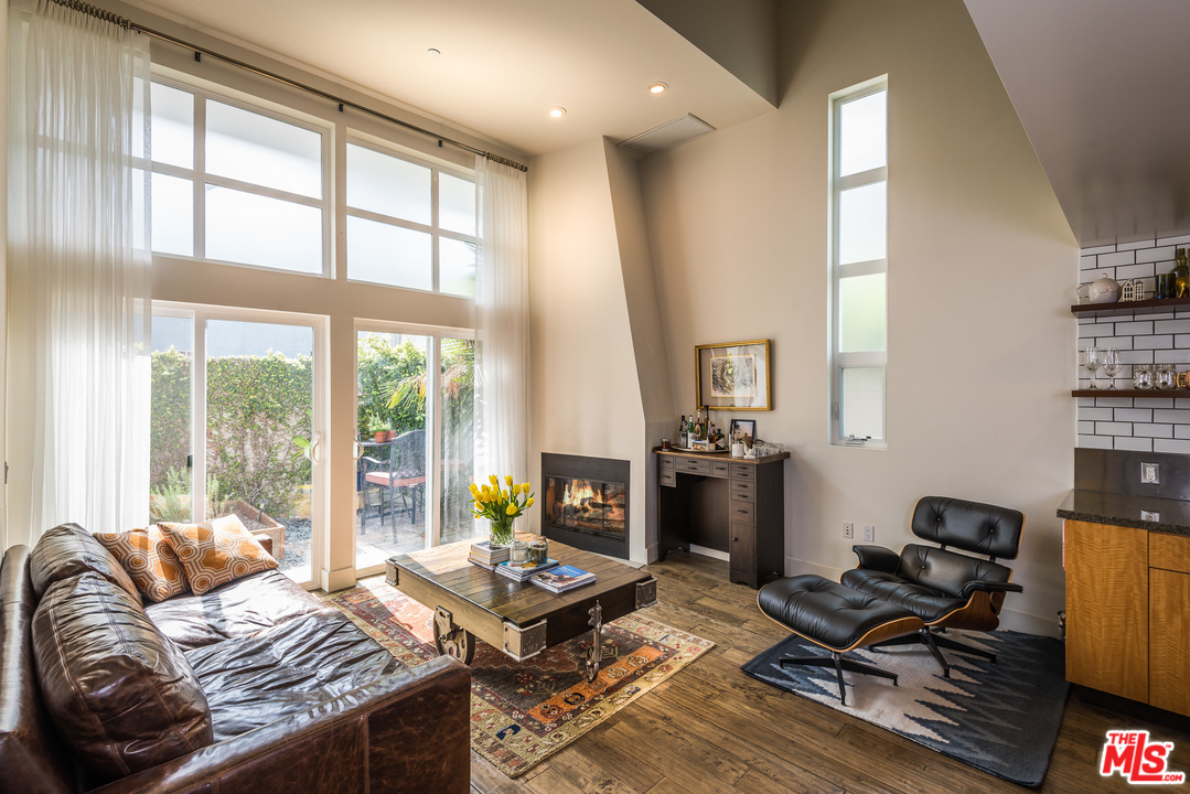 1228 21st Street, Unit D Santa Monica, CA 90404 - Photo 4 of 24