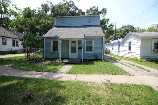 $120,000 | 4120 1st Street, Wayne, MI 48184