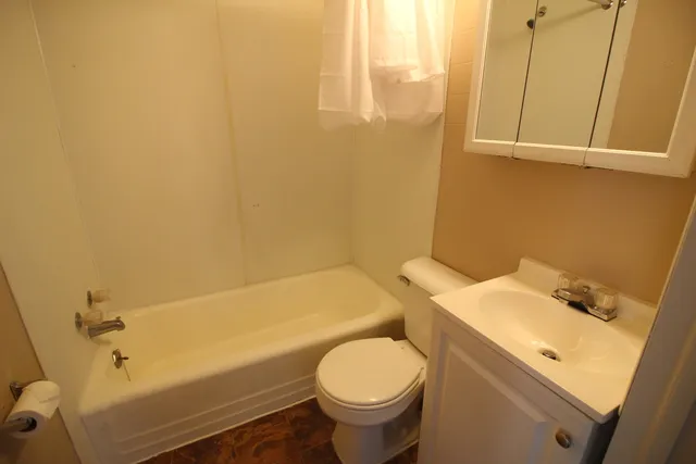 $120,000 | 4120 1st Street, Wayne, MI 48184