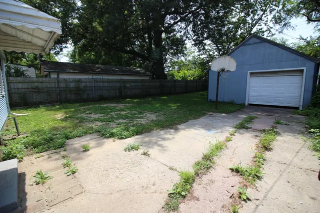 $120,000 | 4120 1st Street, Wayne, MI 48184