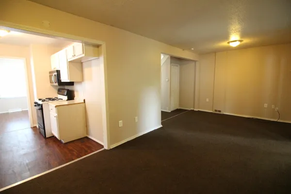 $120,000 | 4120 1st Street, Wayne, MI 48184