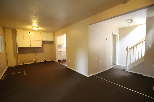 $120,000 | 4120 1st Street, Wayne, MI 48184