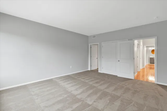 $4,100 | 1697 North Marshall Street, Milwaukee, WI 53202