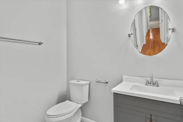 $4,100 | 1697 North Marshall Street, Milwaukee, WI 53202