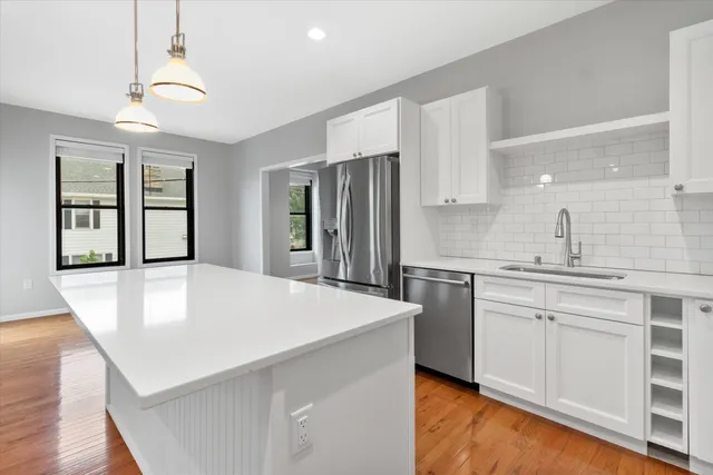 $4,100 | 1697 North Marshall Street, Milwaukee, WI 53202