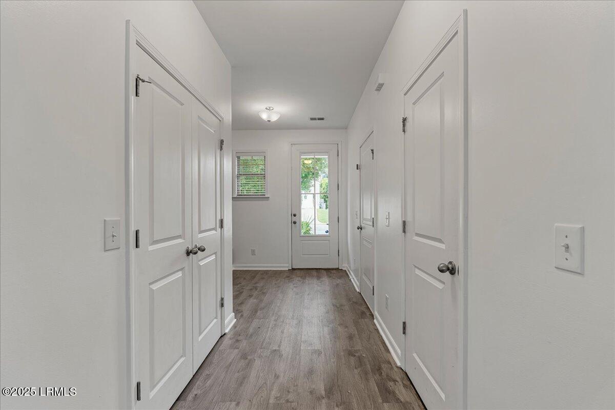 28 King's Cross Court Beaufort, SC 29902 - Photo 3 of 38 01-Reshoot