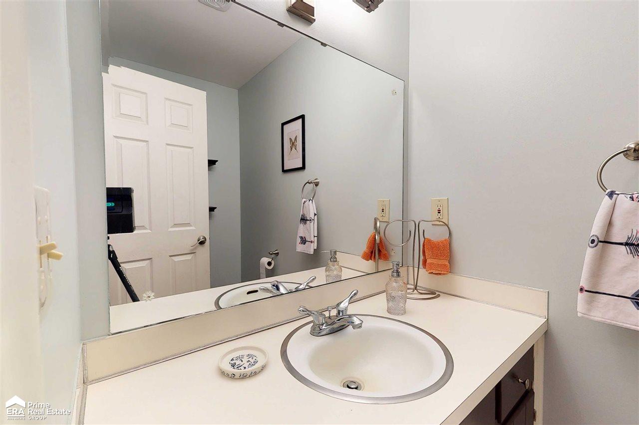 4176 McCandlish Road Grand Blanc, MI 48439 - Photo 27 of 86 50043885-26.JPG