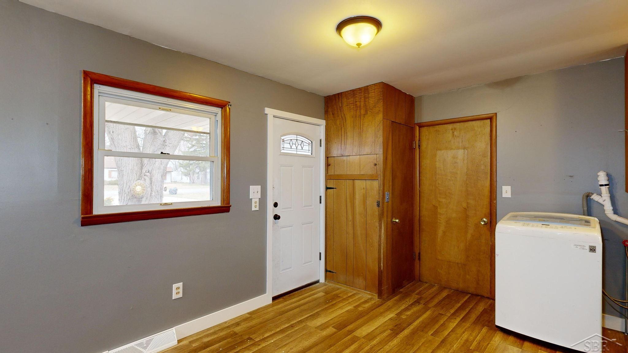 76 North Meridian Road Merrill, MI 48637 - Photo 12 of 22 50135462-ede2ad5c-b096-44ad-b745-72ce89483a90.JPG