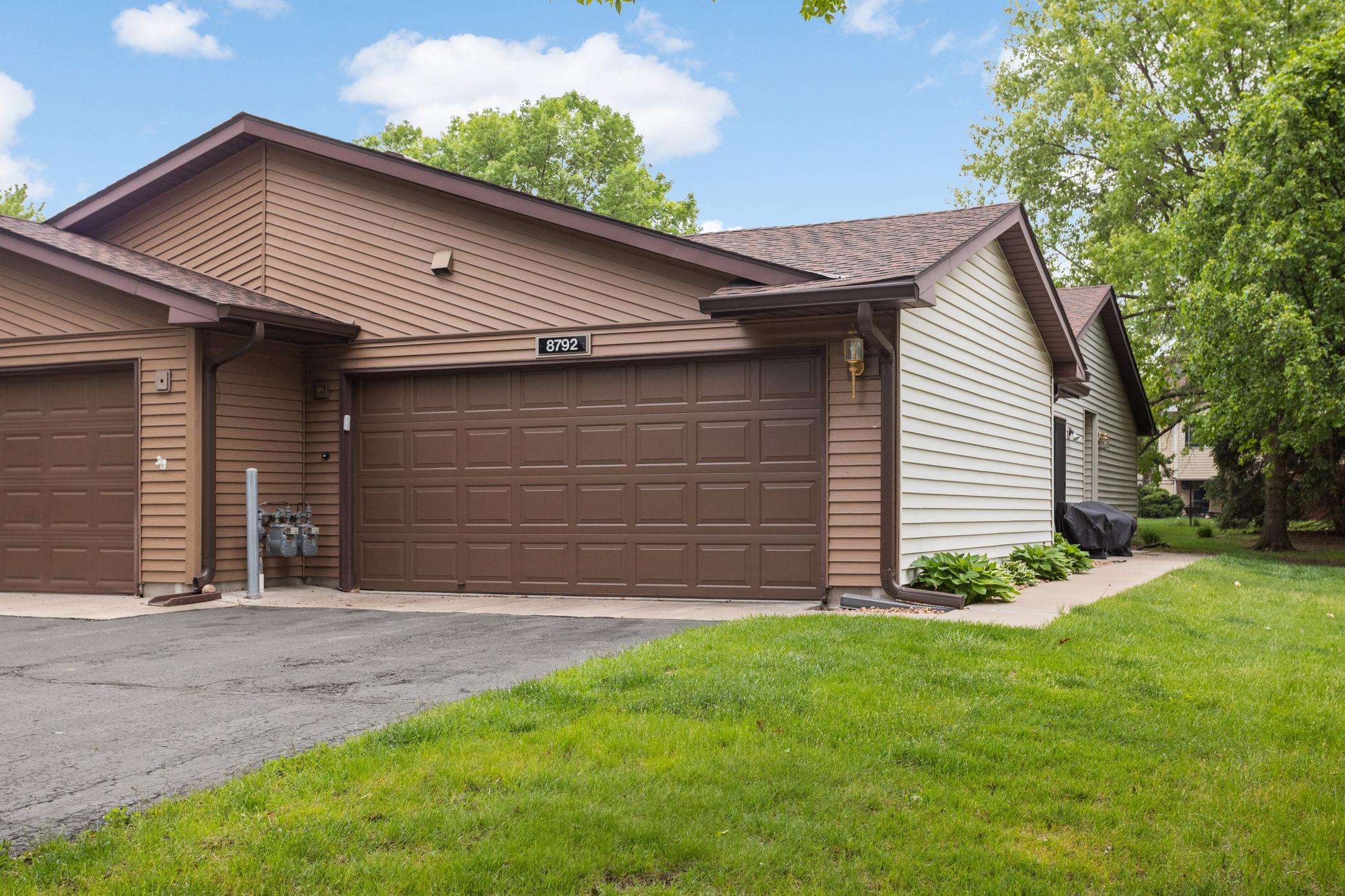 8792 134th Street West Apple Valley, MN 55124 - Photo 1 of 32