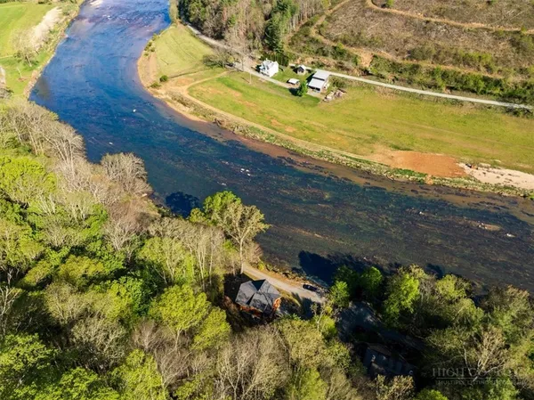 $995,000 | 298 Riverwood Lane, Sparta, NC 28675