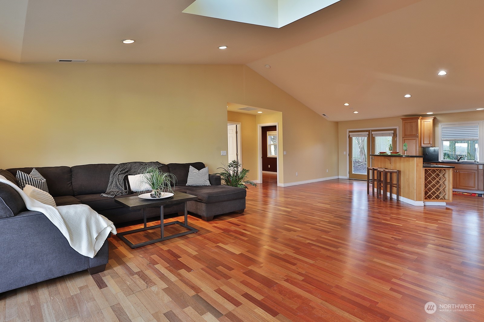 4914 Haines Road Freeland, WA 98249 - Photo 11 of 37 Gallery Image 11
