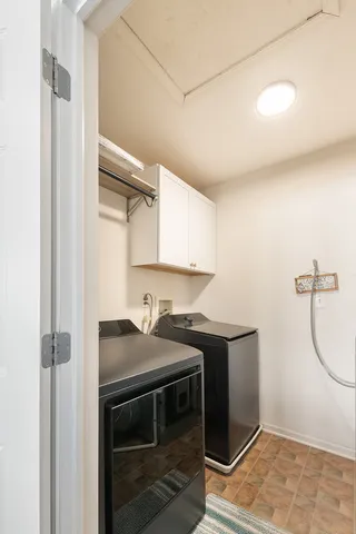 $299,990 | 8512 Foxborough Way, Joliet, IL 60431