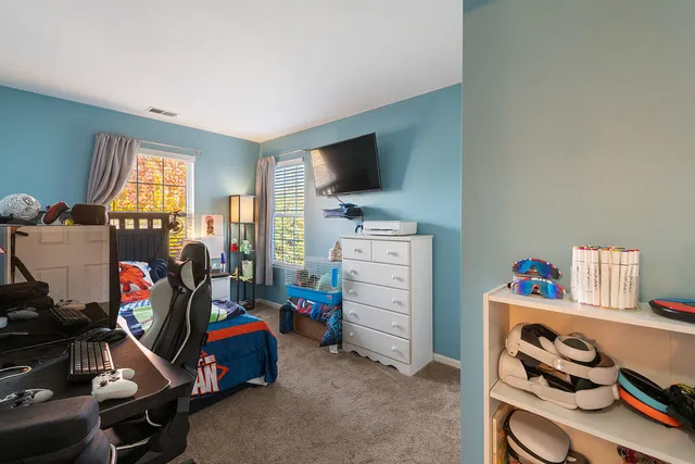 $299,990 | 8512 Foxborough Way, Joliet, IL 60431