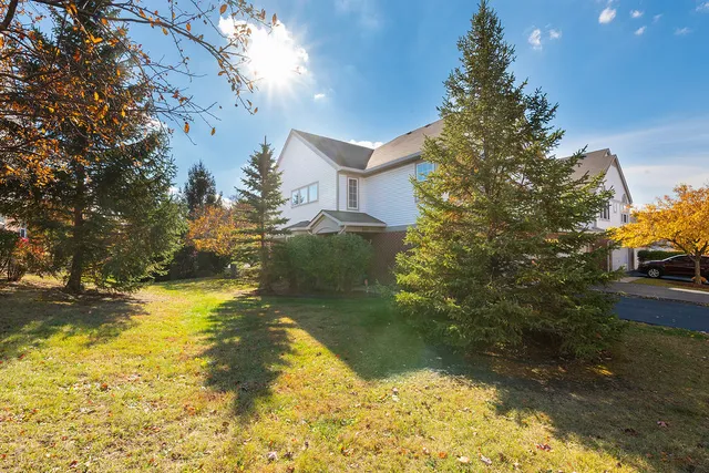 $299,990 | 8512 Foxborough Way, Joliet, IL 60431