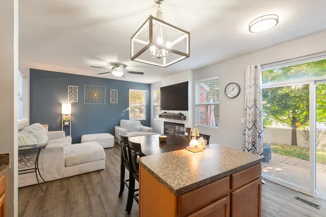 $299,990 | 8512 Foxborough Way, Joliet, IL 60431