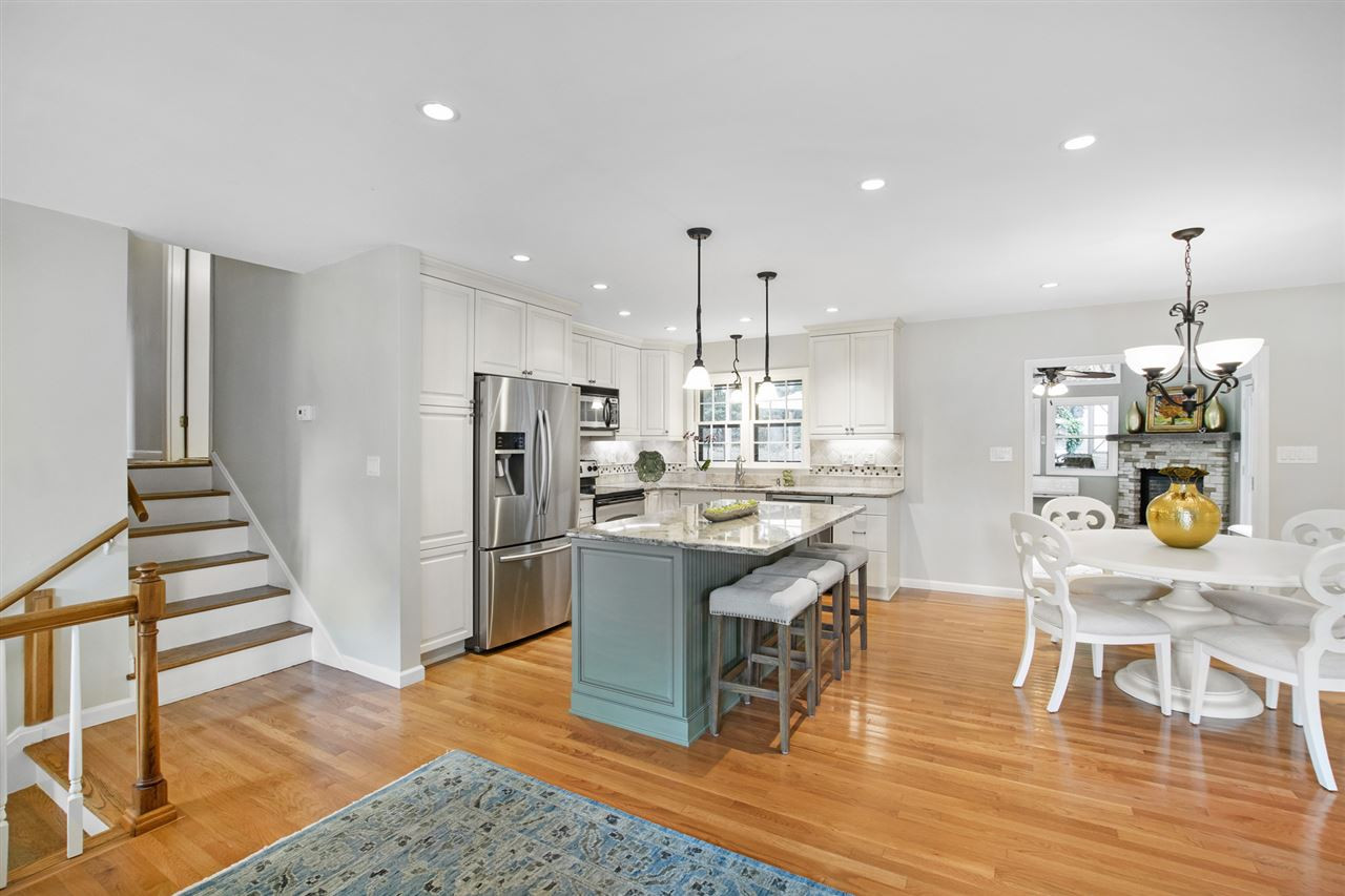4605 Latimer Road Raleigh, NC 27609 - Photo 5 of 30 Photo 5