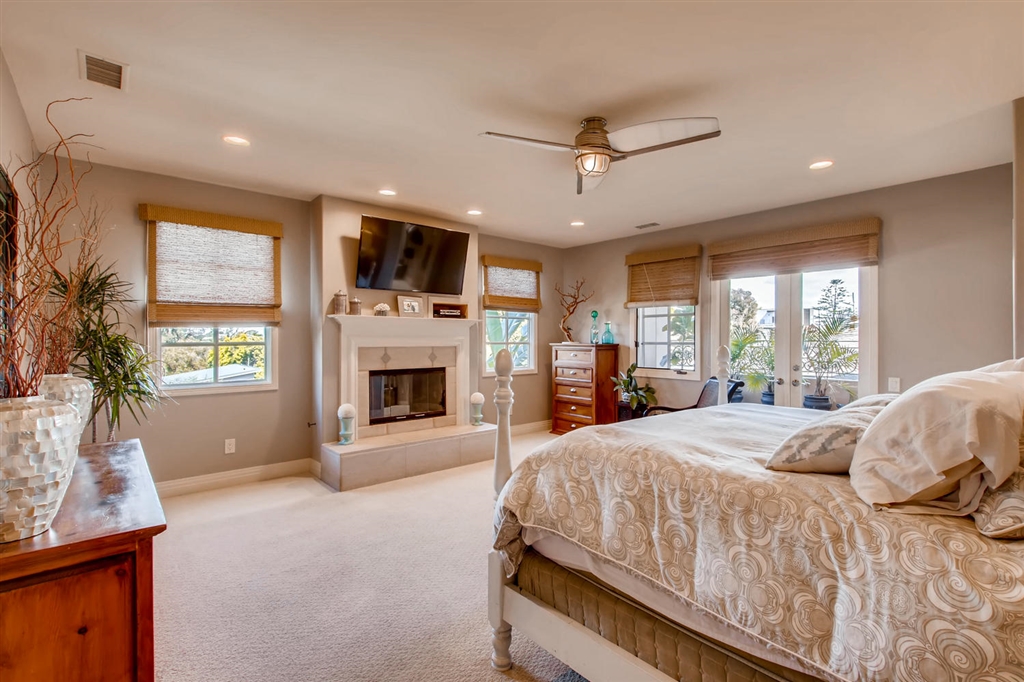 977 Windflower Way San Diego, CA 92106 - Photo 13 of 25