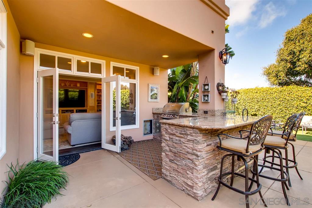 977 Windflower Way San Diego, CA 92106 - Photo 20 of 25