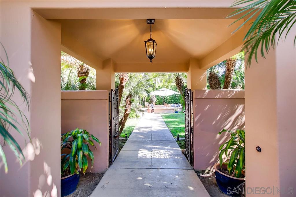 977 Windflower Way San Diego, CA 92106 - Photo 22 of 25