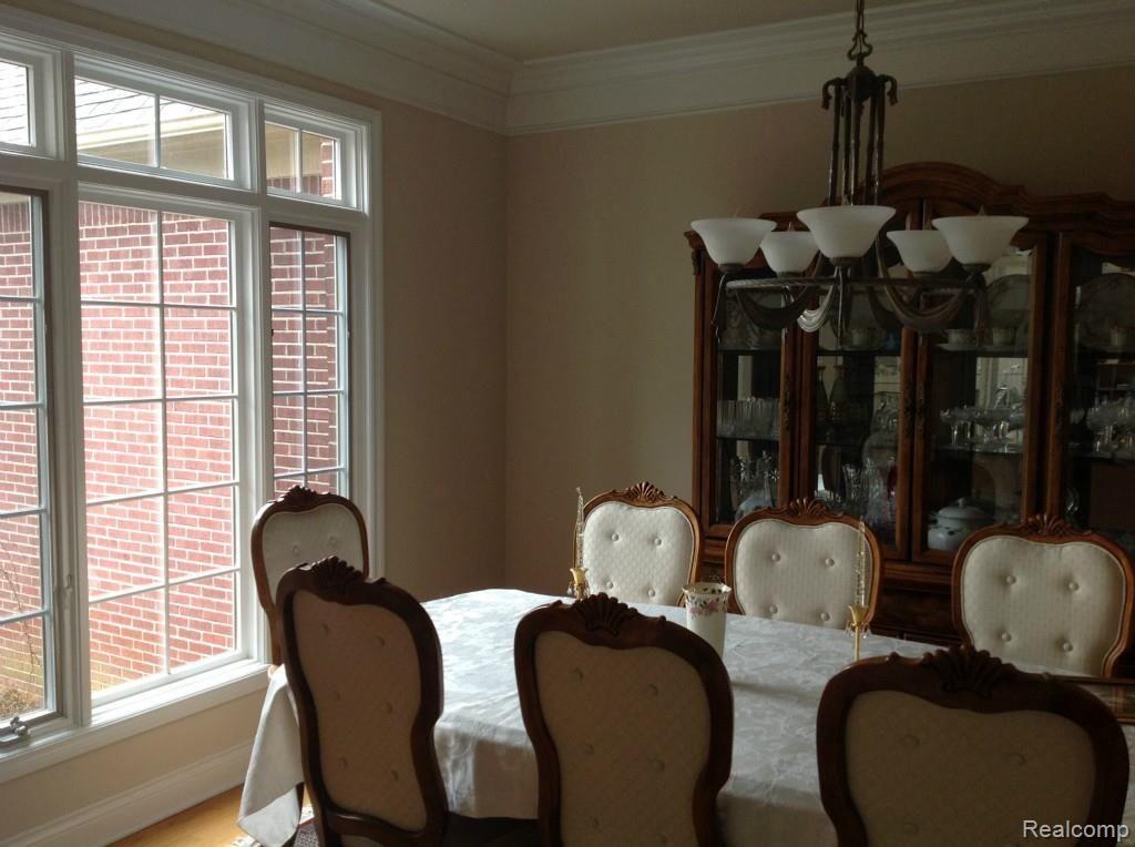 4440 Boxwood Court Rochester, MI 48306 - Photo 24 of 48 IMG_1859.jpg