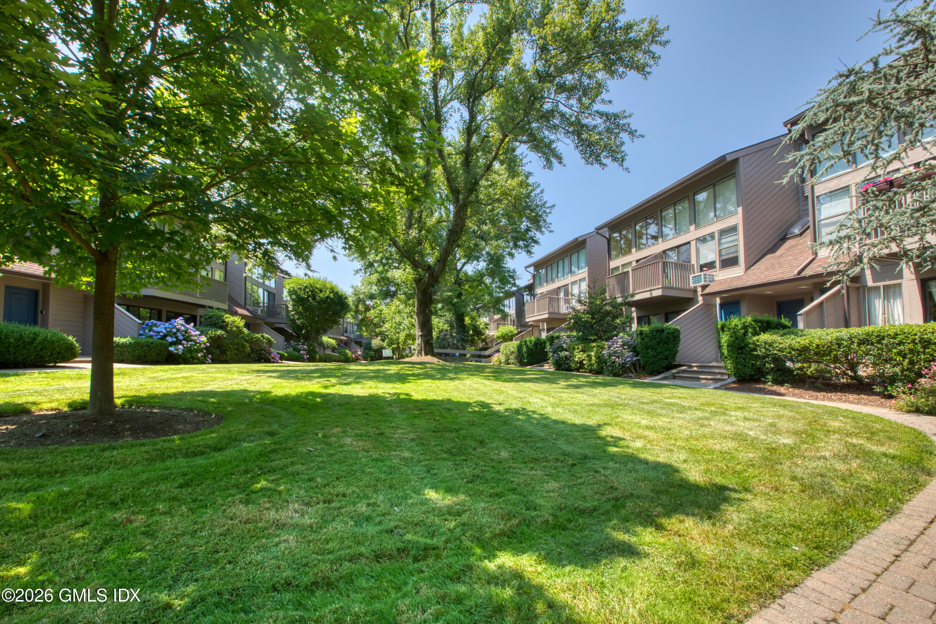 1465 East Putnam Avenue, Unit 327 Riverside, CT 06878 - Photo 27 of 32 1465 E Putnam Ave 327 (8)-6