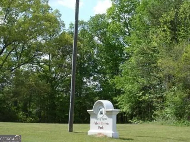 a view of a outdoor space with a street