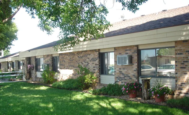 $825 | 200 1st Avenue, Unit 108, Sacred Heart, MN 56285