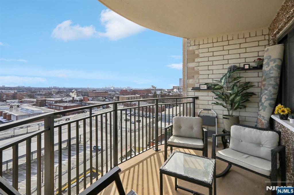 150 Overlook Avenue, Unit 7F Hackensack, NJ 07601 - Photo 18 of 24