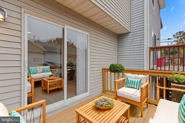 $369,900 | 105 Palmetto Court, La Plata, MD 20646