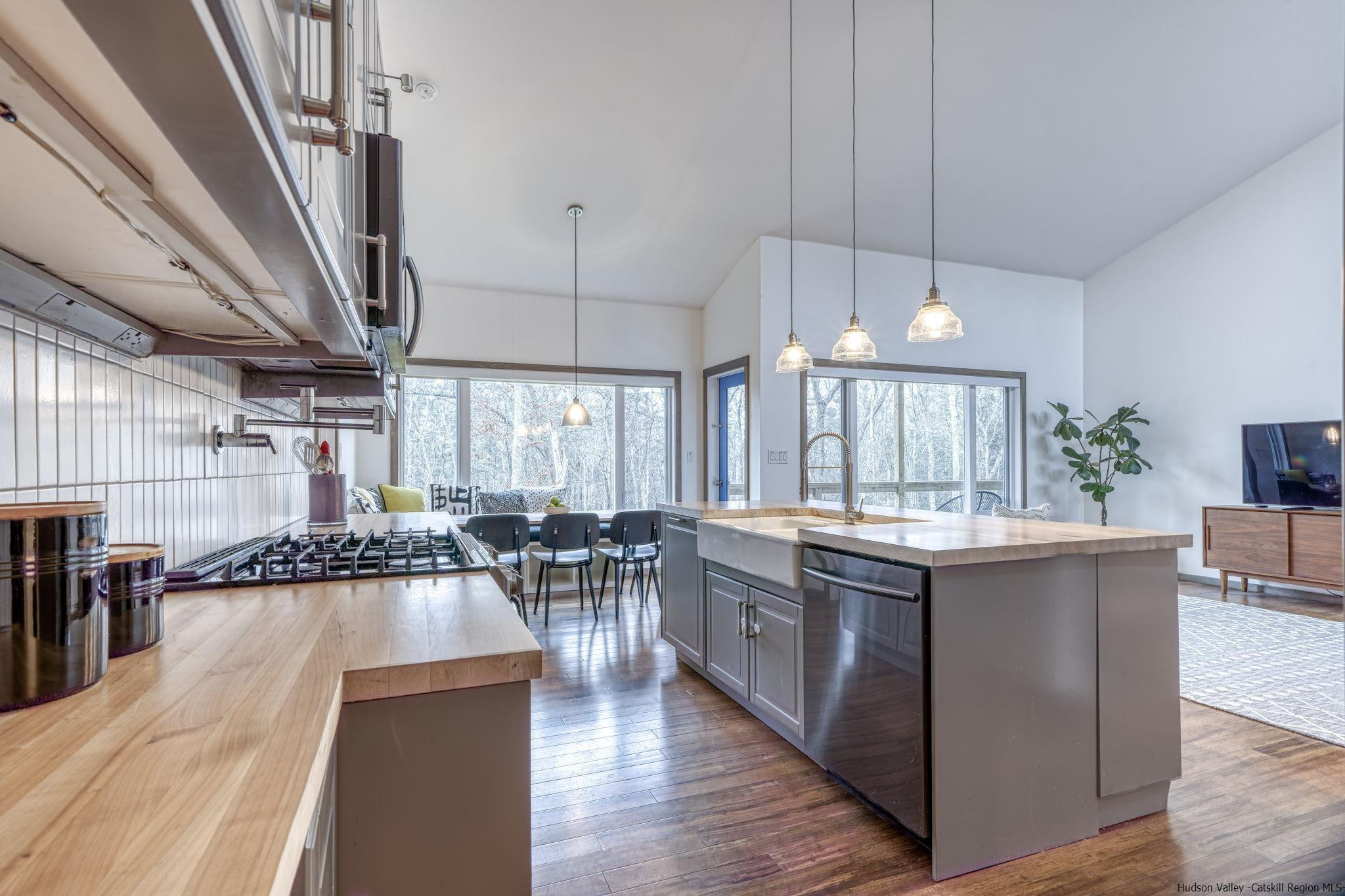 220 Van Dale Road Woodstock, NY 12498 - Photo 8 of 29 Photo 8