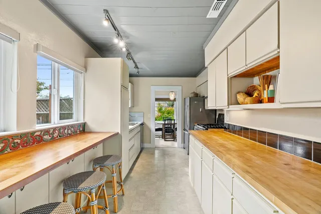 $1,199,000 | 134 May Avenue, Santa Cruz, CA 95062