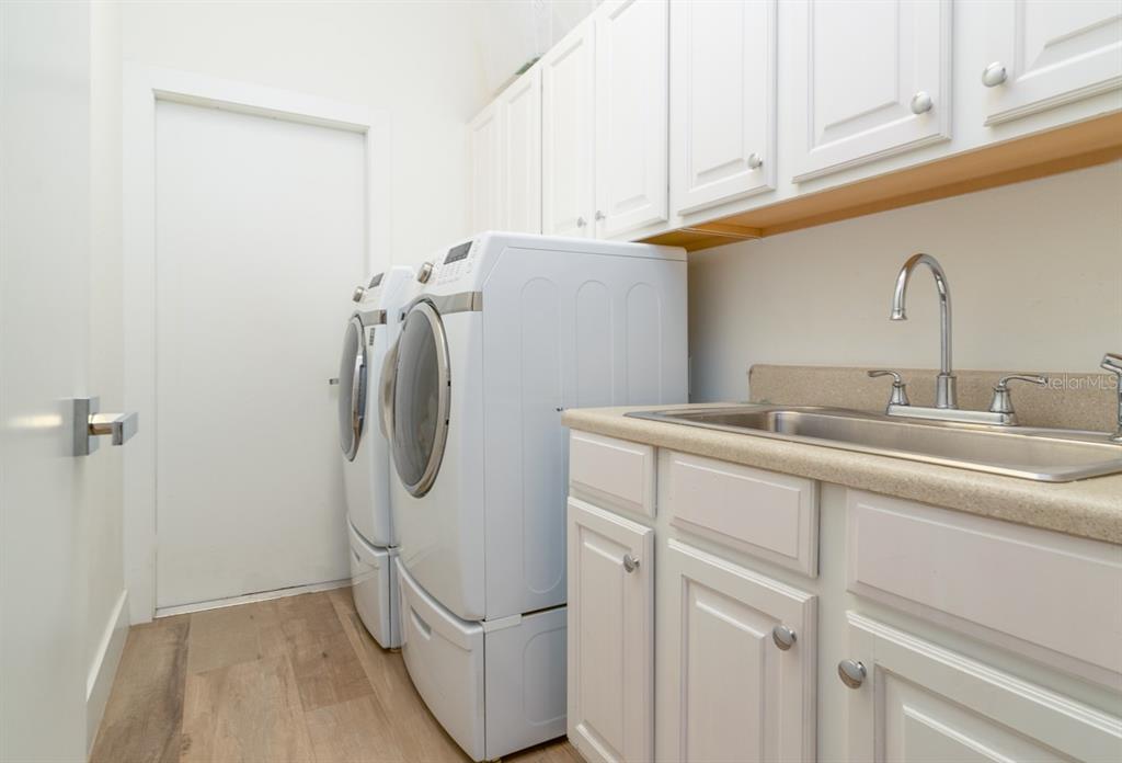 8532 Bowden Way Windermere, FL 34786 - Photo 11 of 27