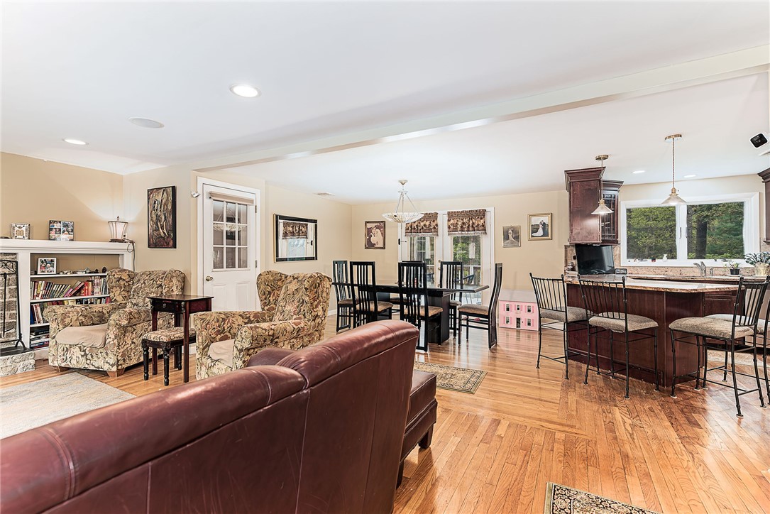 529 Shippeetown Road East Greenwich, RI 02818 - Photo 6 of 46