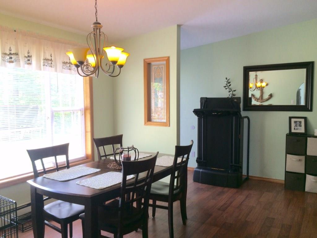 22 Graylock Road Warren, ME 04864 - Photo 23 of 32 Dining Room