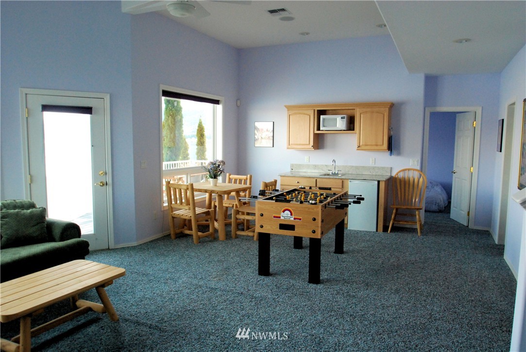 9800 South Lakeshore Road Chelan, WA 98816 - Photo 16 of 25 Gallery Image 16