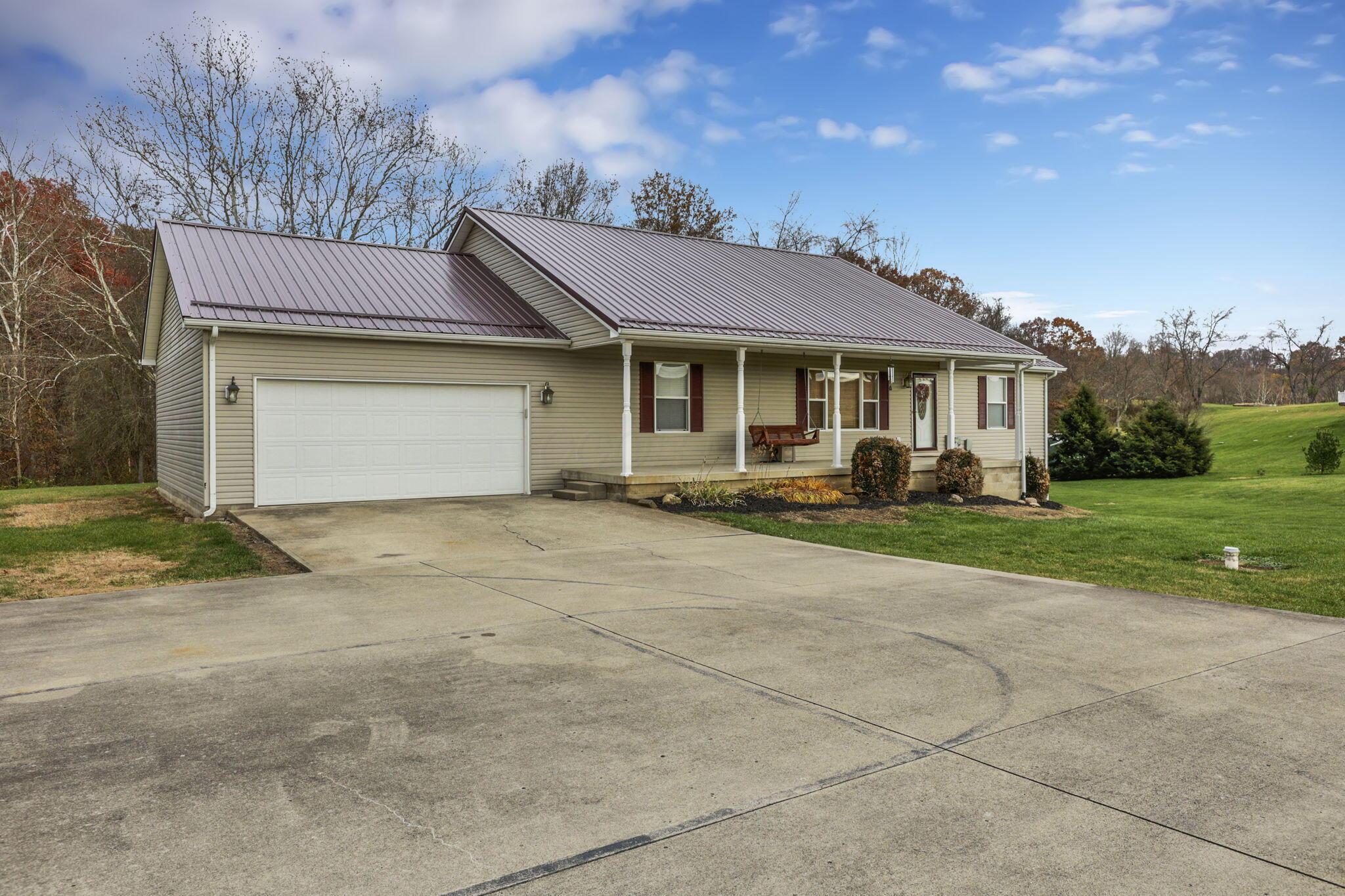 6092 Clearport Road Southwest Lancaster, OH 43130 - Photo 3 of 70 4-web-or-mls-_S5A5689