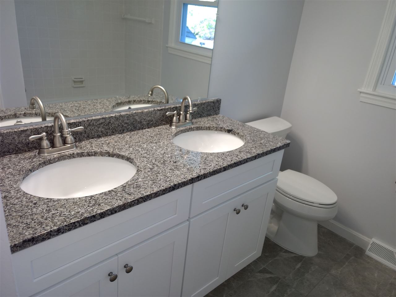 5 Norwich Road Nashua, NH 03062 - Photo 9 of 24