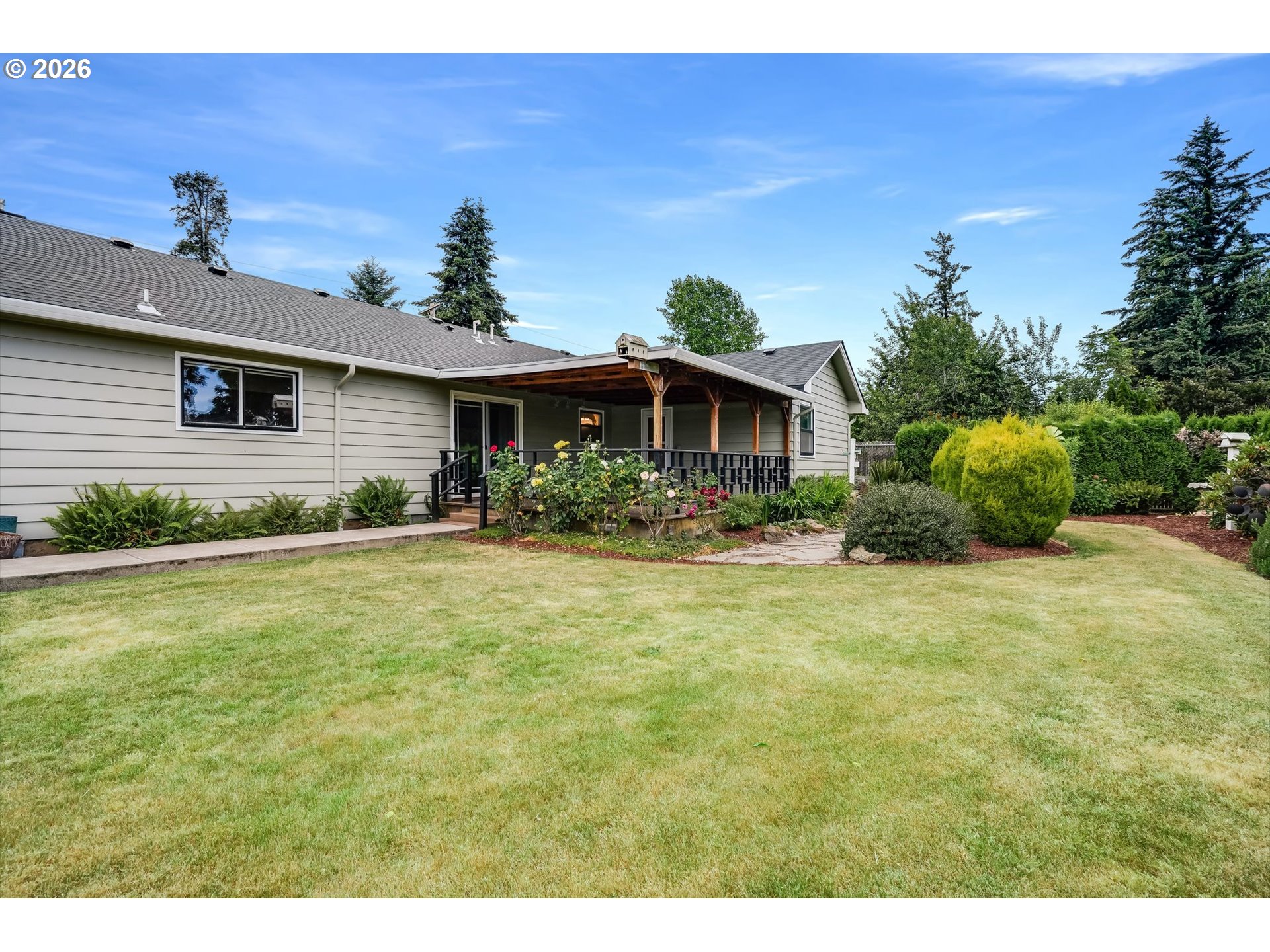 2537 B Street Hubbard, OR 97032 - Photo 33 of 43 Yard