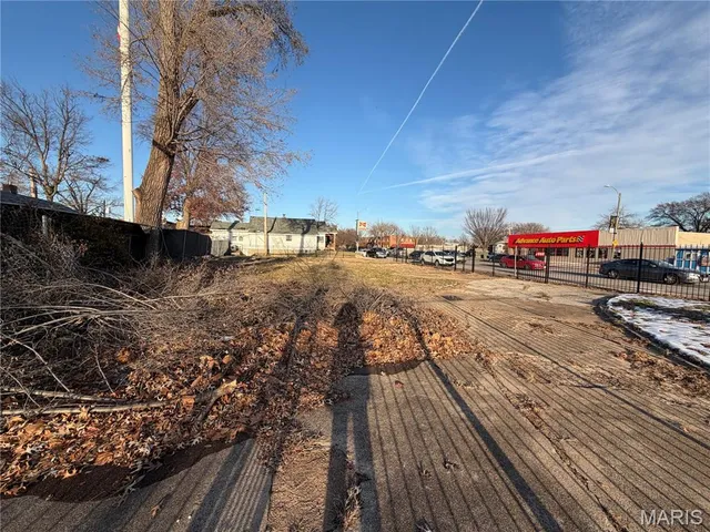 $99,900 | 4301 Holly Hills Boulevard, St. Louis, MO 63116