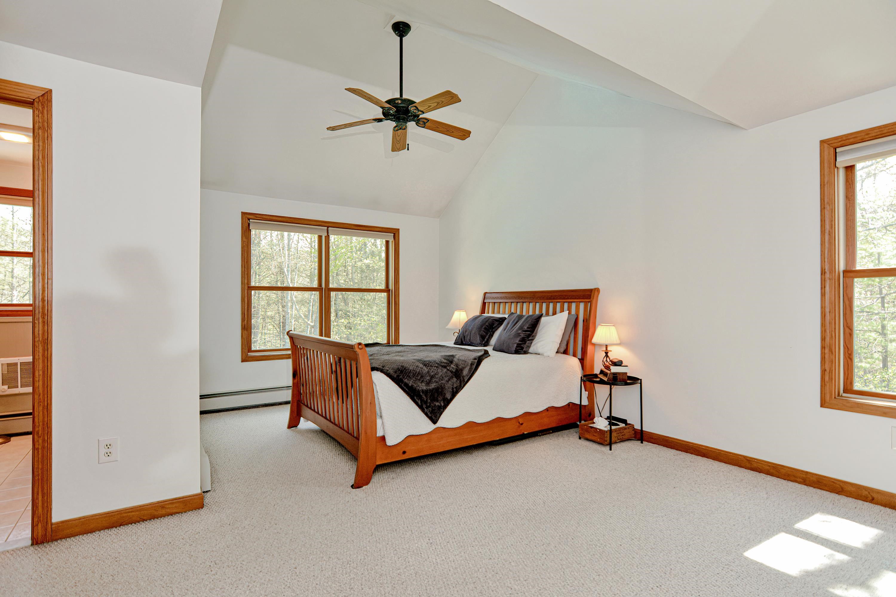 72 Overledge Dr Extension Derry, NH 03038 - Photo 21 of 40