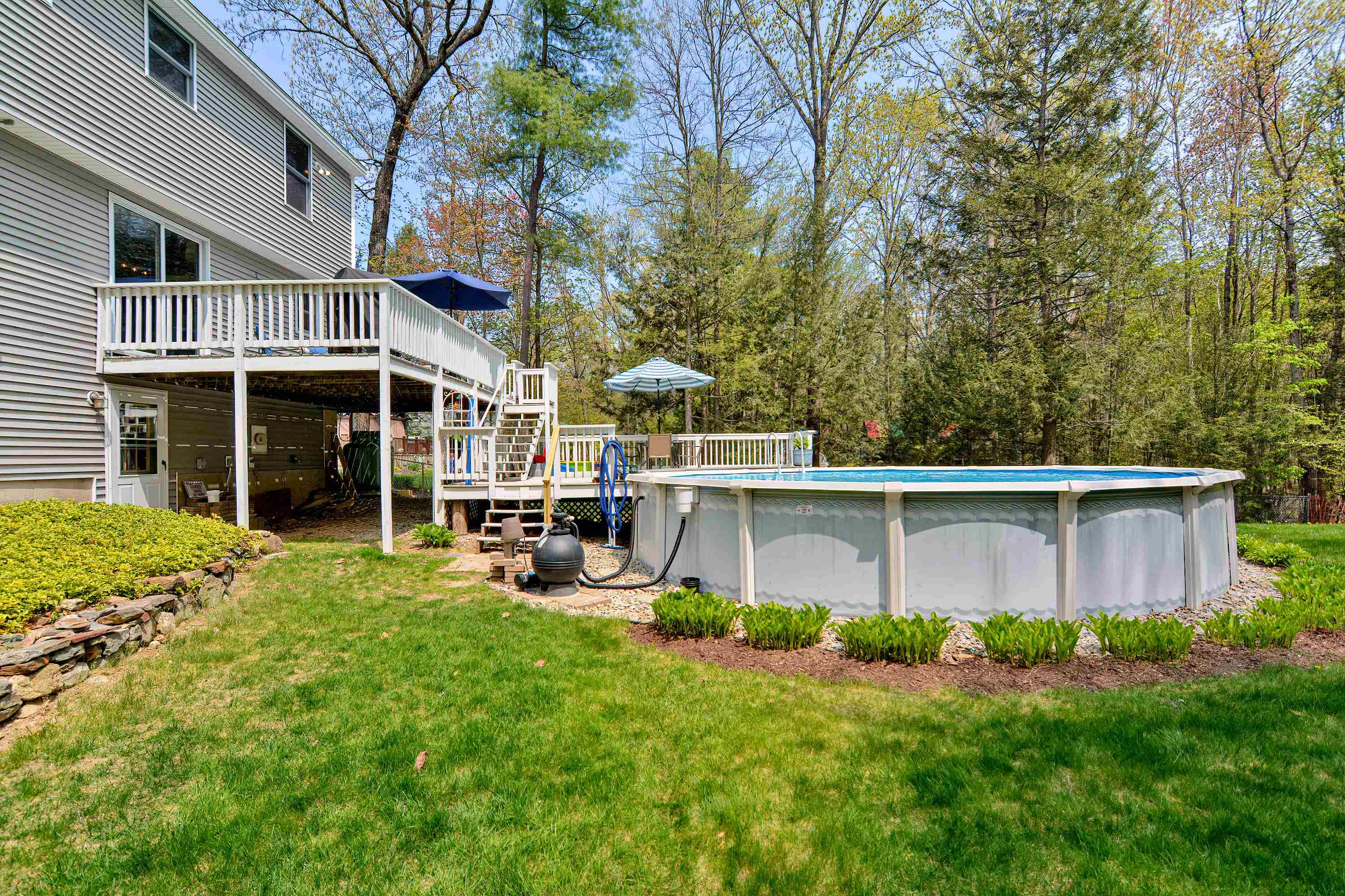 72 Overledge Dr Extension Derry, NH 03038 - Photo 38 of 40