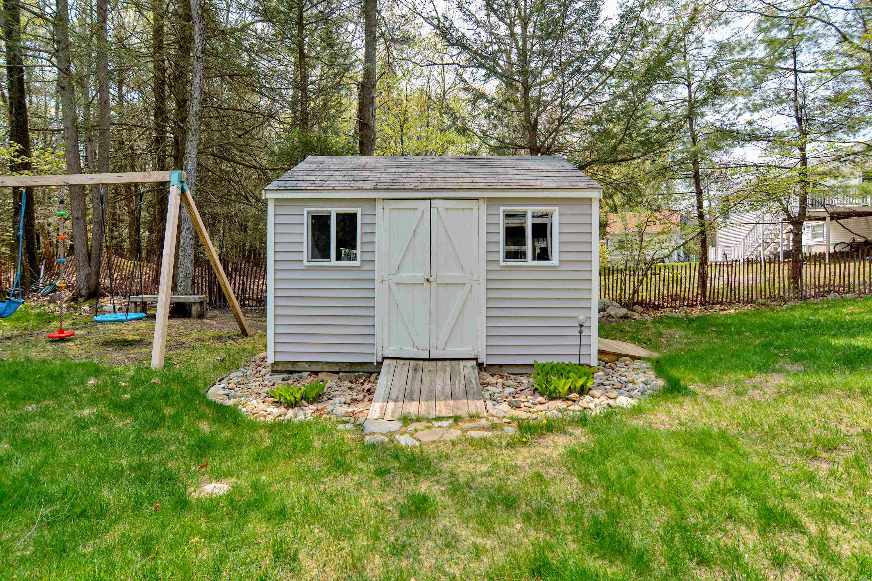 72 Overledge Dr Extension Derry, NH 03038 - Photo 7 of 40
