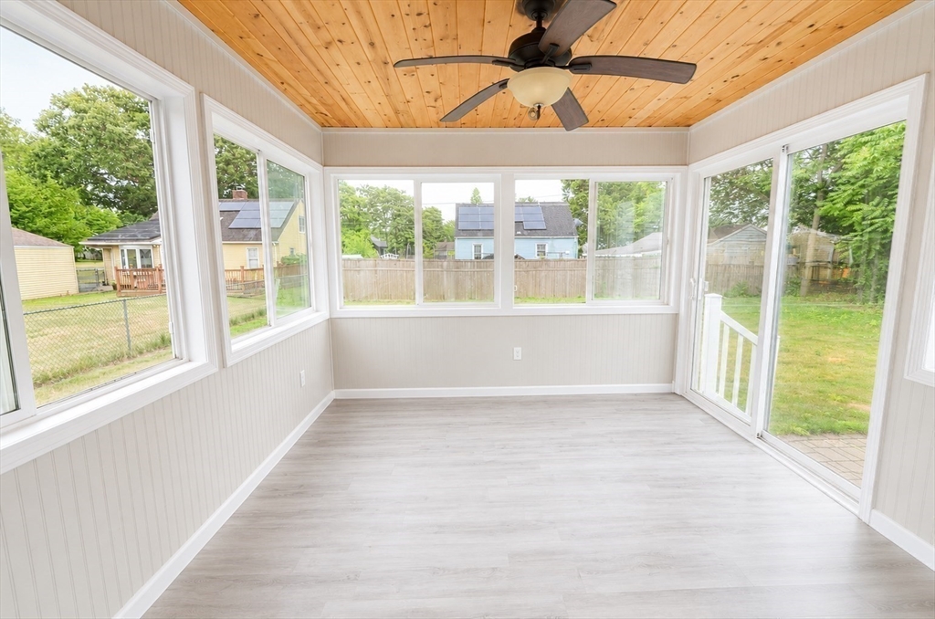 227 Arcadia Boulevard Springfield, MA 01118 - Photo 13 of 17