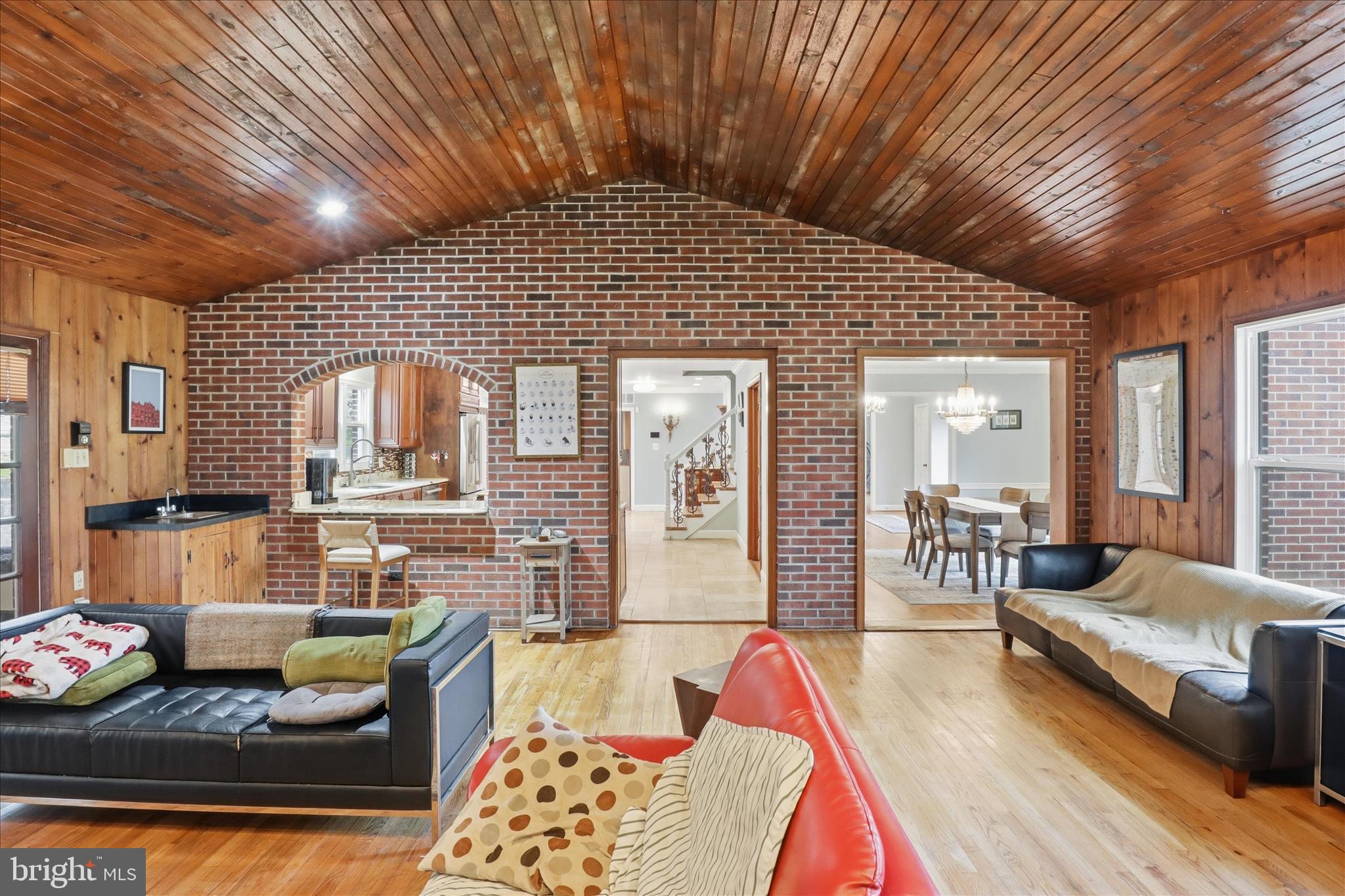 7501 Evans Ford Road Clifton, VA 20124 - Photo 15 of 74 Family room with vaulted ceilings and fireplace