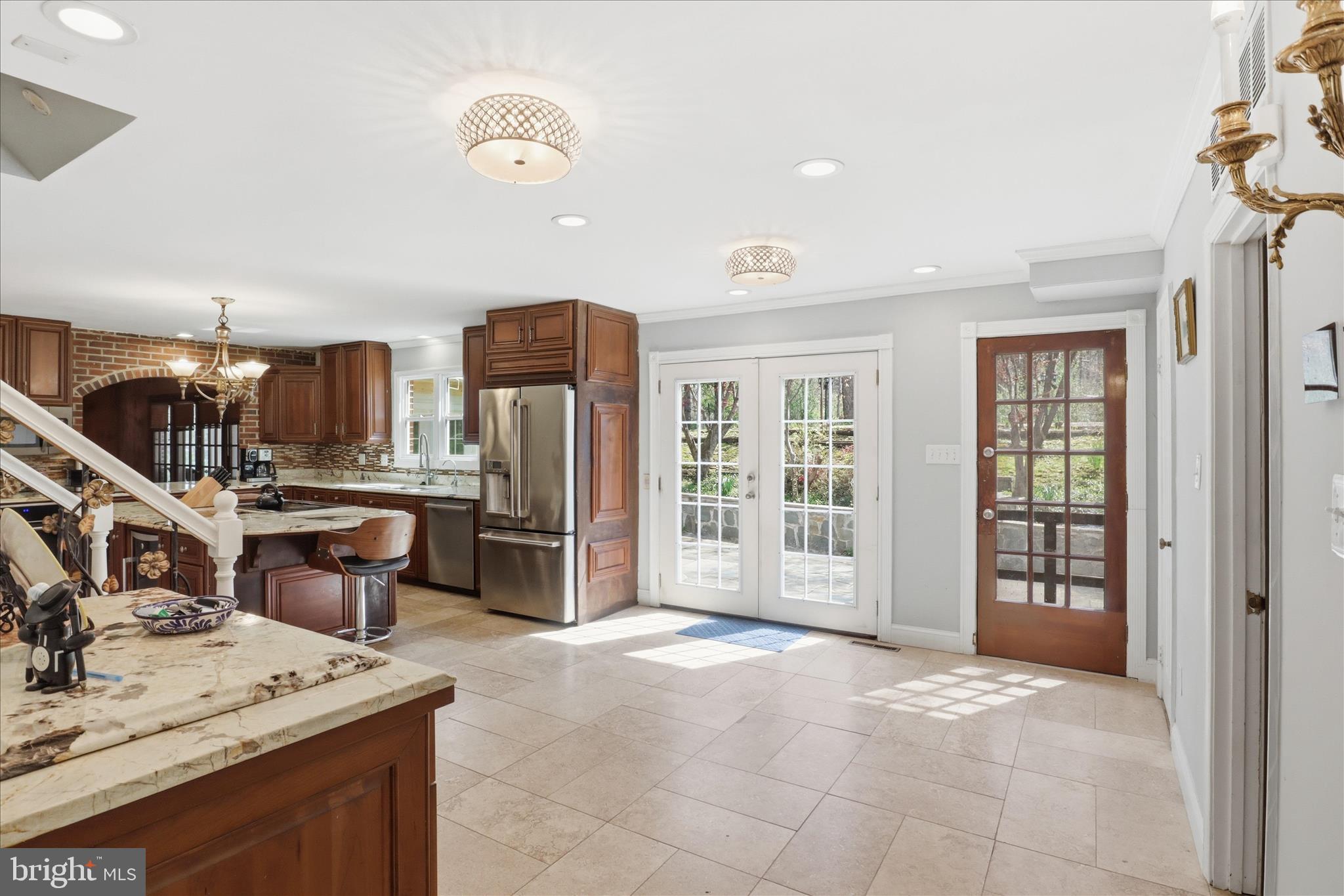 7501 Evans Ford Road Clifton, VA 20124 - Photo 10 of 74 Eat-in space with natural light and backyard views