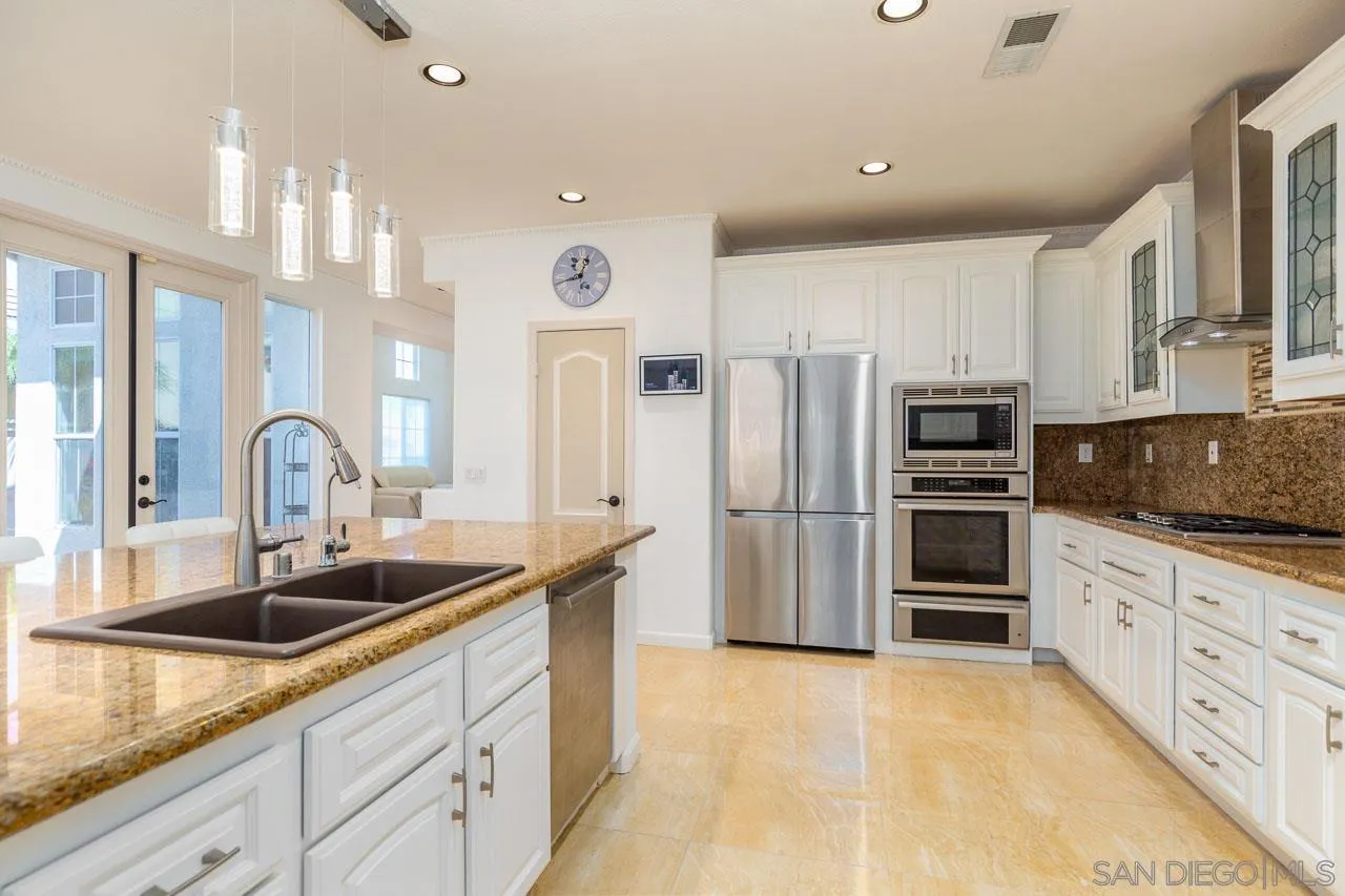 1175 Santa Olivia Road Chula Vista, CA 91913 - Photo 14 of 44