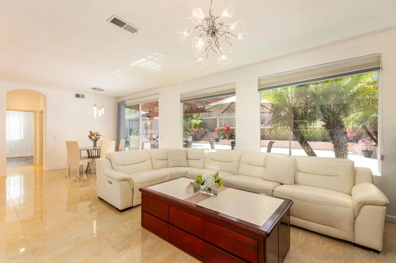 1175 Santa Olivia Road Chula Vista, CA 91913 - Photo 10 of 44