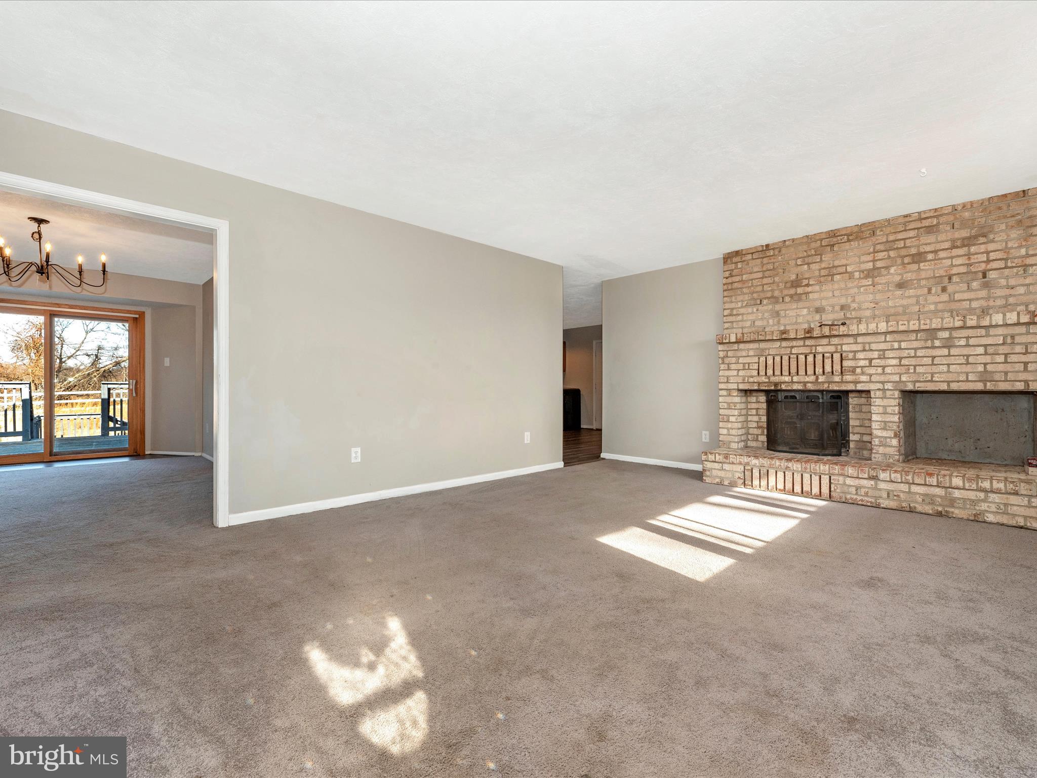 4040 Carrollton Road Upperco, MD 21155 - Photo 15 of 49 Living Room